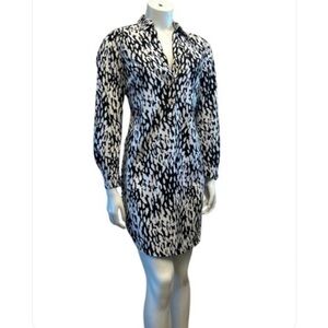 The Limited Black & White Patterned Dress in excellent condition.
